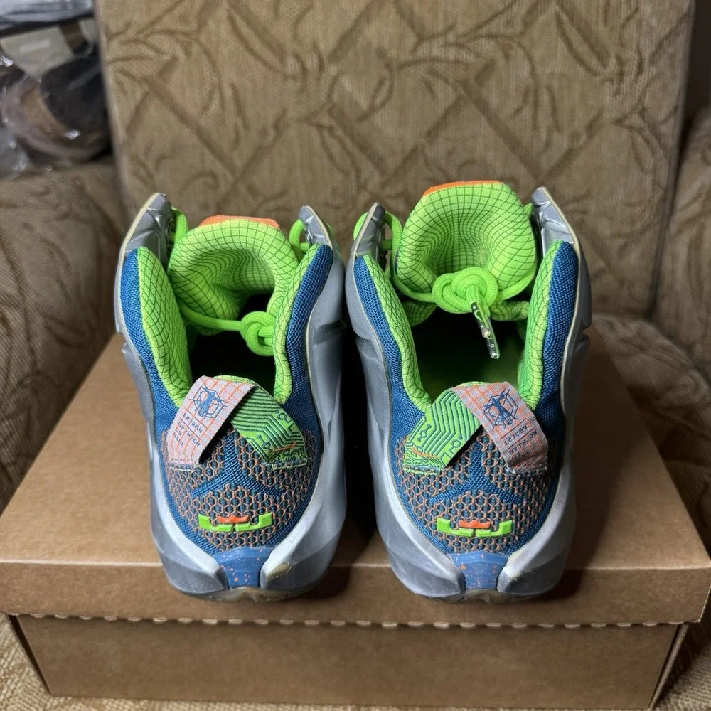 2014 Nike LeBron 12 Trillion Dollar Man‎ Size 10 Used Basketball Sneakers